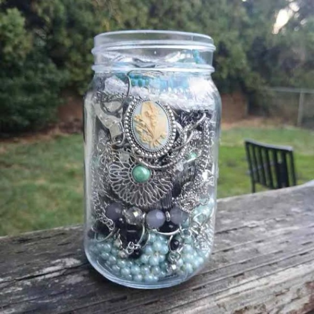 One mystery Jewelry jar